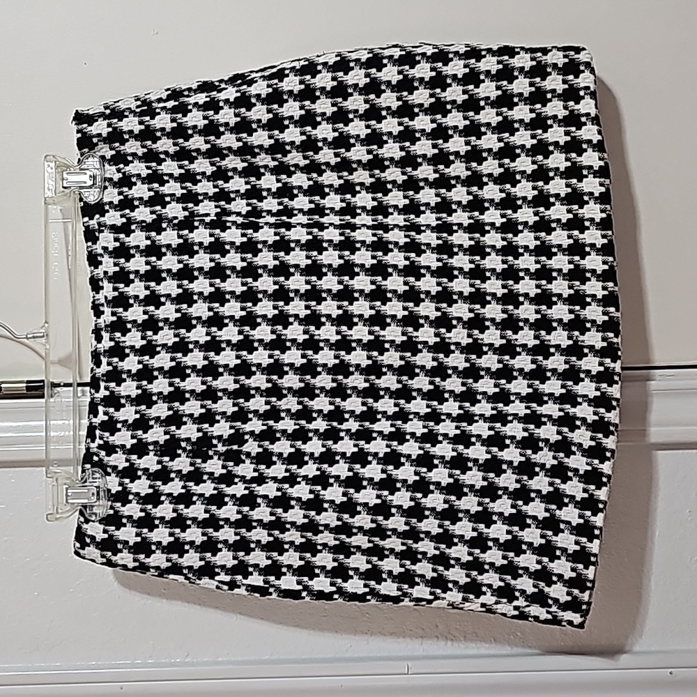 Houndstooth Skirt